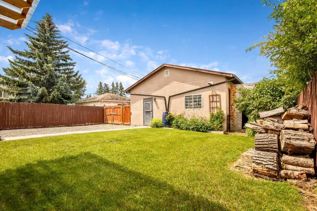313 4 Street SW Diamond Valley AB T0L0H0