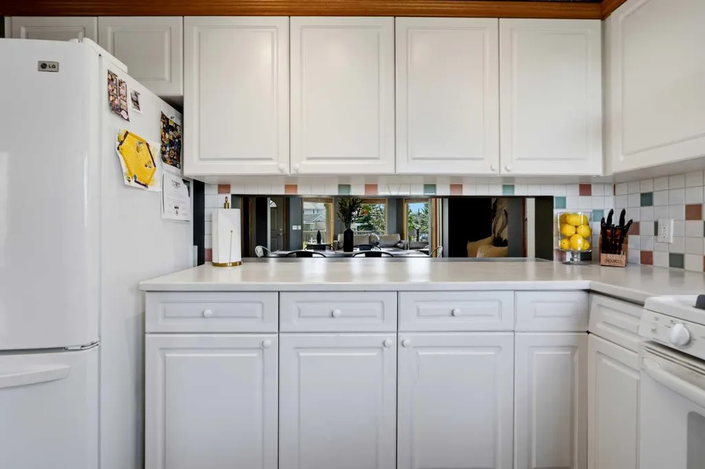 131 Edgebrook Circle NW Calgary AB T3A5A4