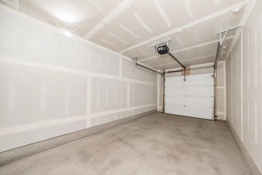 245 Redstone NE Calgary AB T3N 1M6