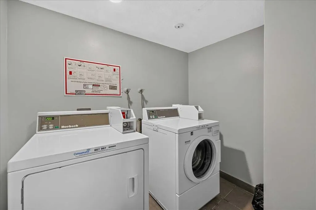 617 56 Avenue SW Calgary AB T2V 0G9
