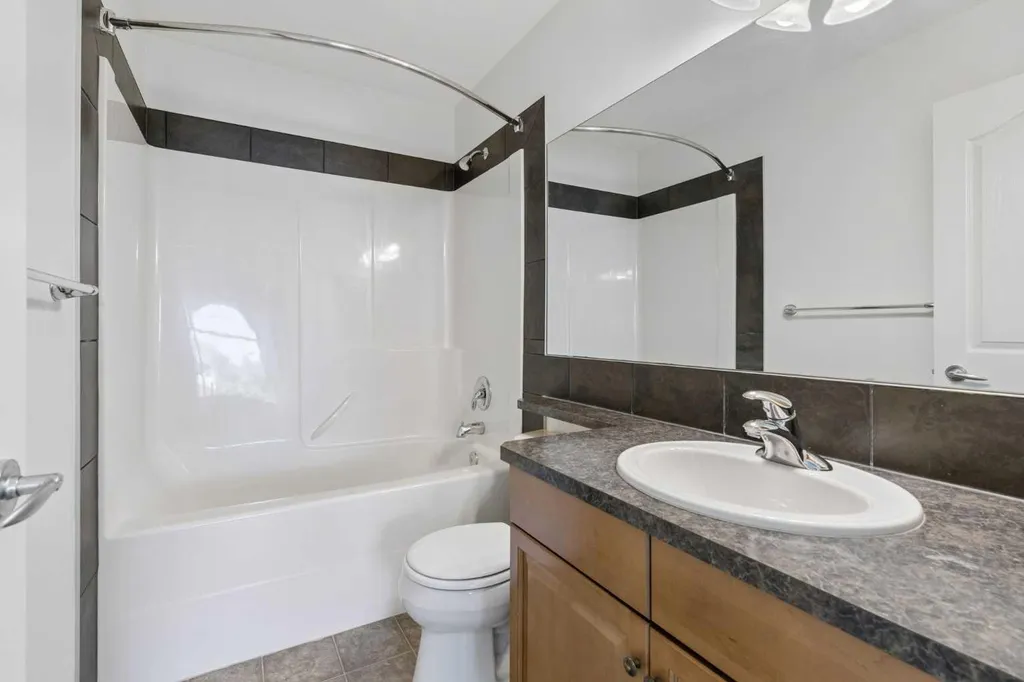 112 Panamount Rise NW Calgary AB T3K 6G1