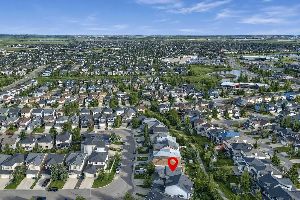 112 Panamount Rise NW Calgary AB T3K 6G1