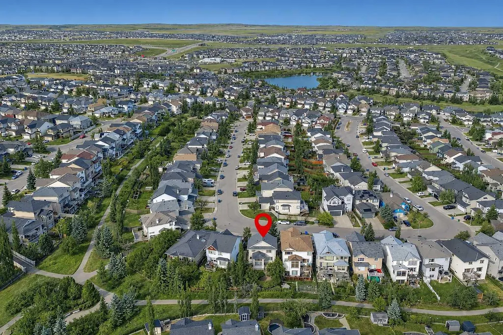 112 Panamount Rise NW Calgary AB T3K 6G1