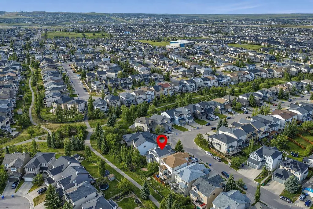 112 Panamount Rise NW Calgary AB T3K 6G1