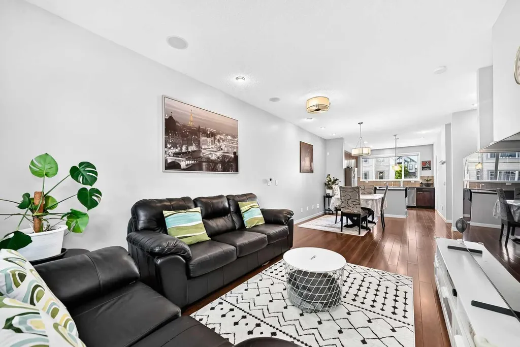 1907 Copperfield Boulevard SE Calgary AB T2Z 0Y8