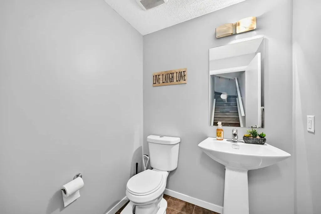 1907 Copperfield Boulevard SE Calgary AB T2Z 0Y8