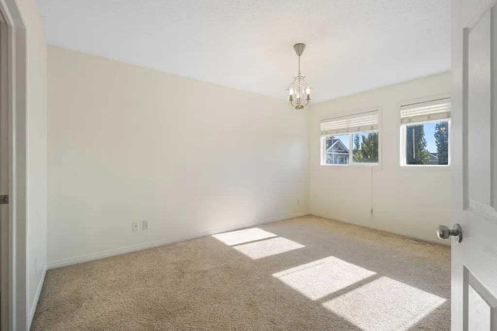 78 Cougar Plateau Way SW Calgary AB T3H 5S4