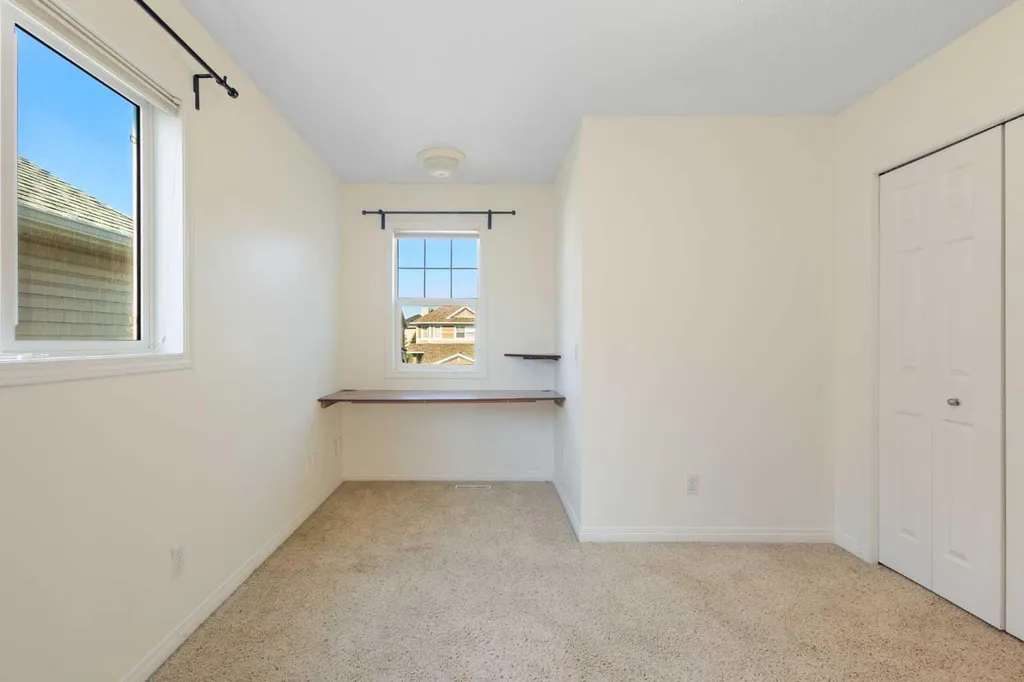 78 Cougar Plateau Way SW Calgary AB T3H 5S4