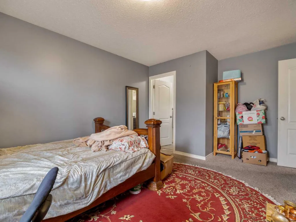 350 Mt Sunburst Way W Lethbridge AB T1K 3J9