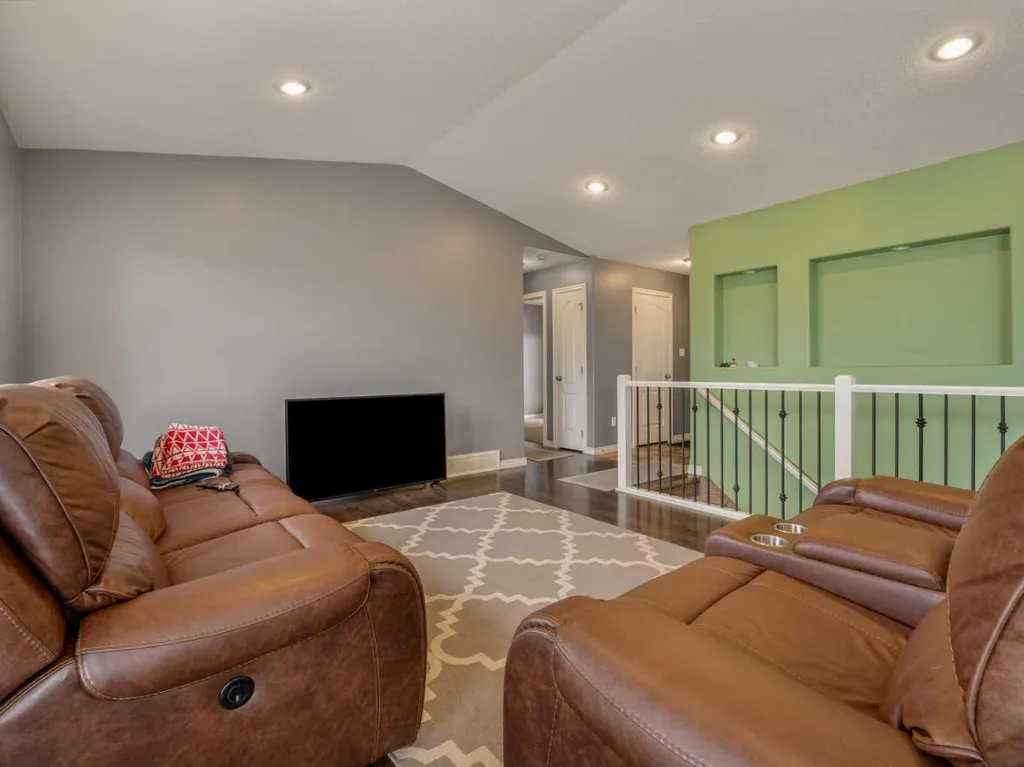 350 Mt Sunburst Way W Lethbridge AB T1K 3J9