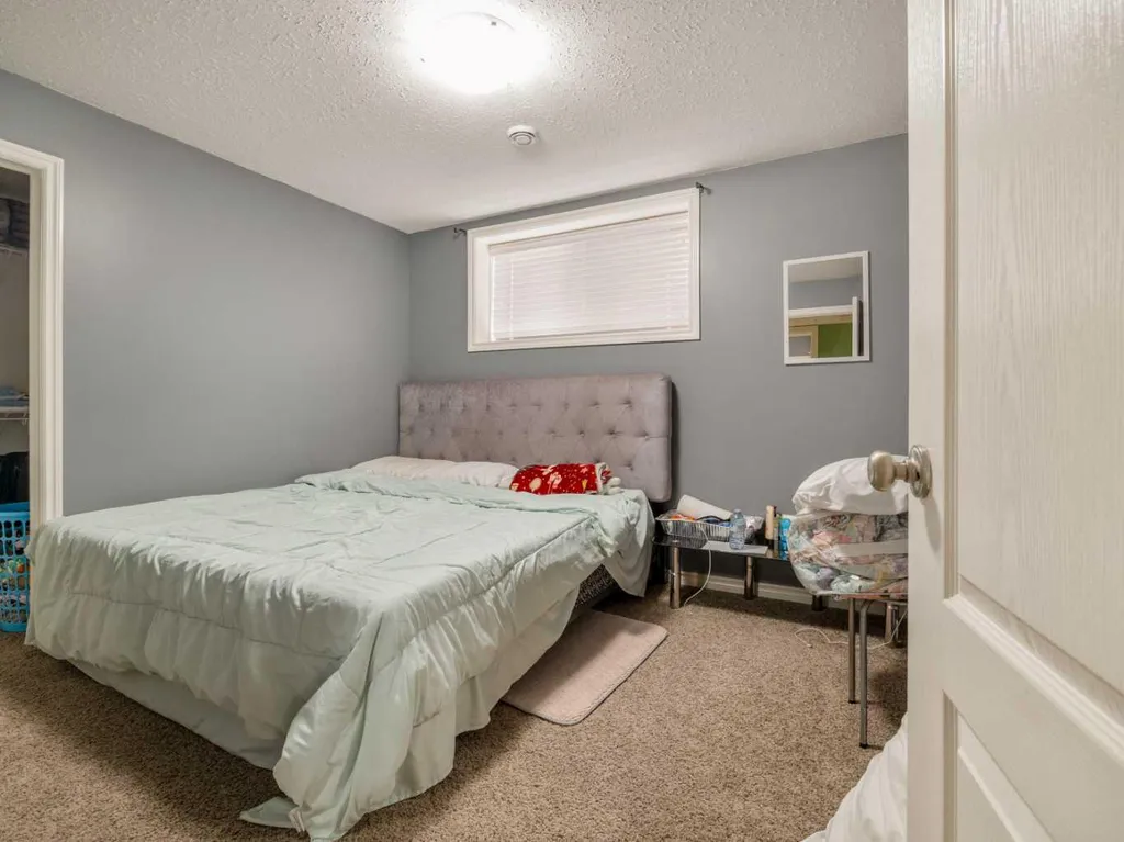 350 Mt Sunburst Way W Lethbridge AB T1K 3J9