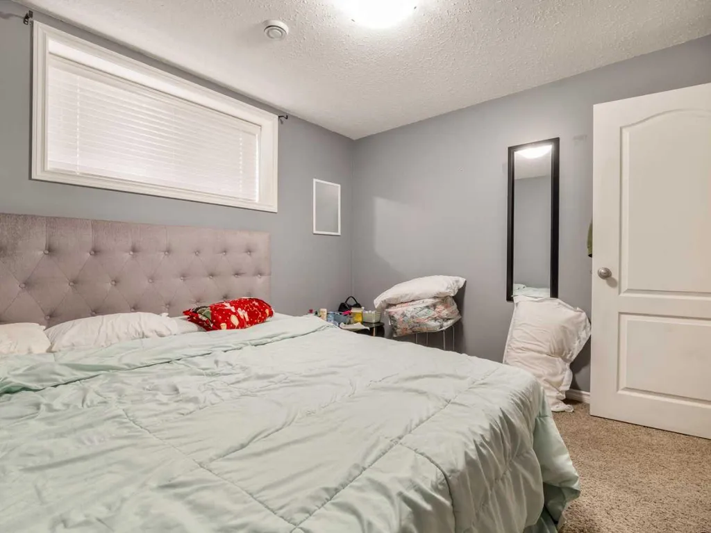 350 Mt Sunburst Way W Lethbridge AB T1K 3J9