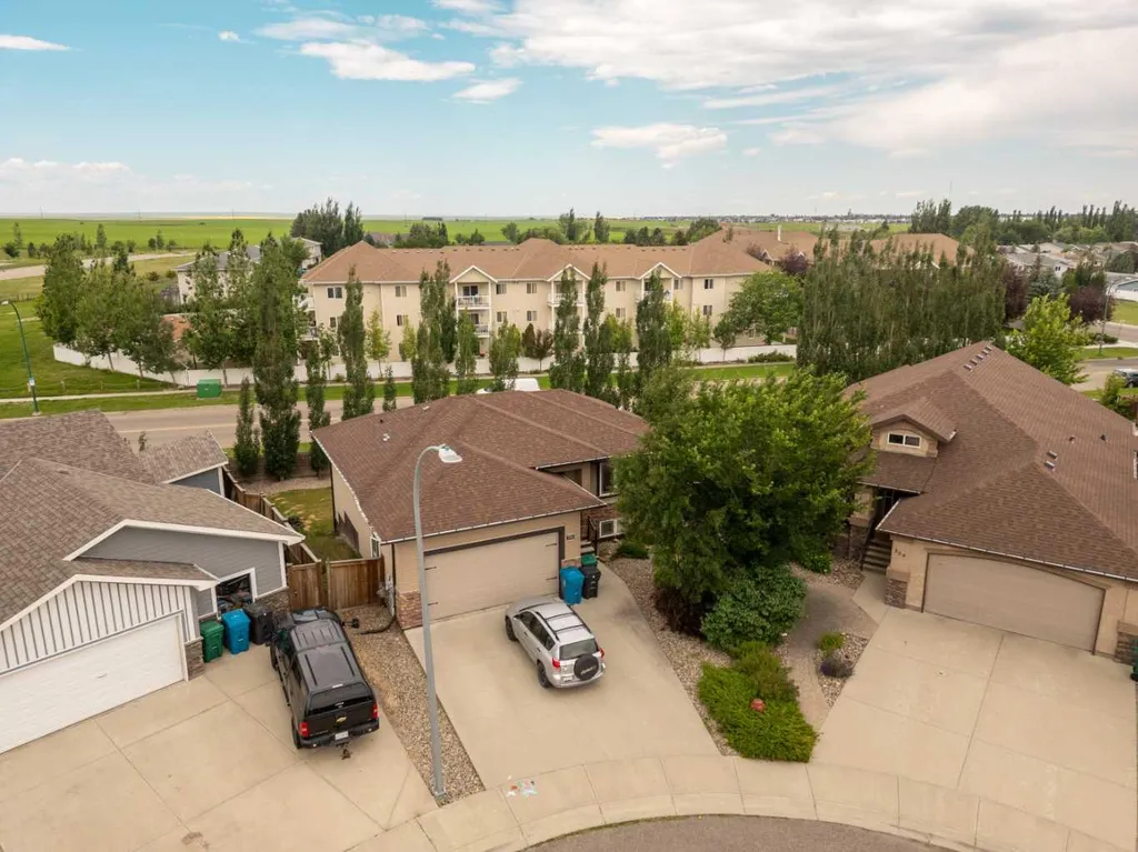 350 Mt Sunburst Way W Lethbridge AB T1K 3J9