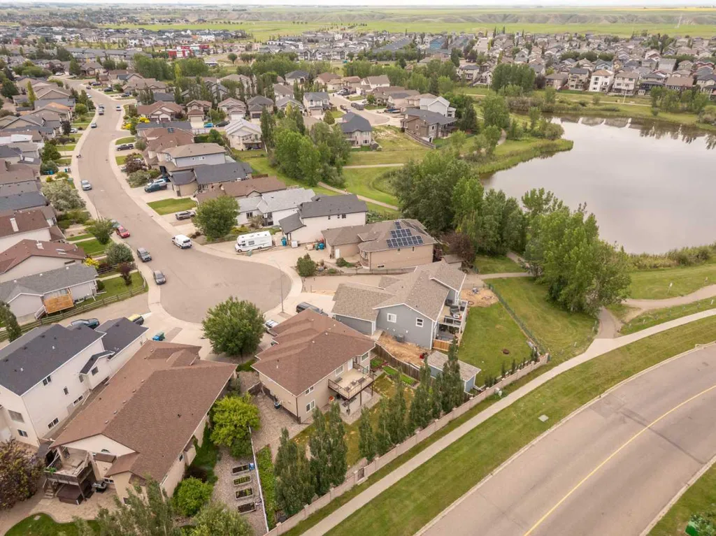 350 Mt Sunburst Way W Lethbridge AB T1K 3J9