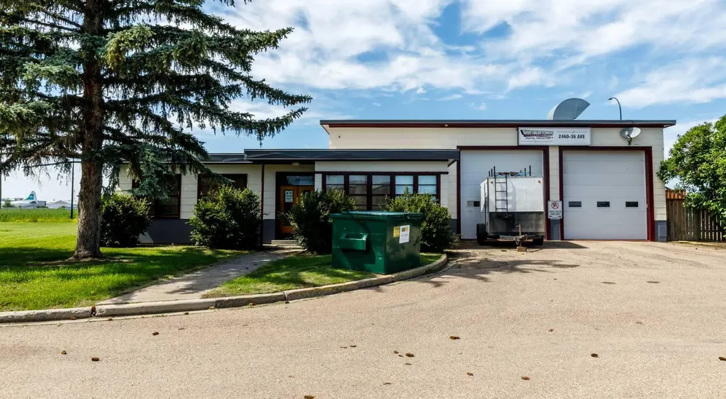 2460 36 Avenue Rural Red Deer County AB T4S 2G3