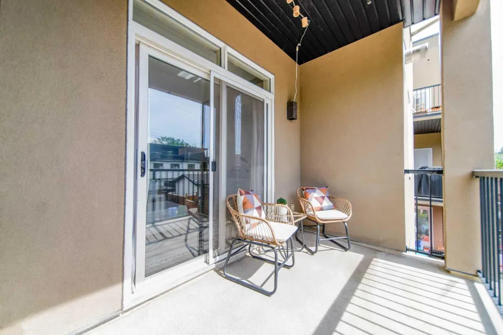 518 33 Street NW Calgary AB T2N2W4