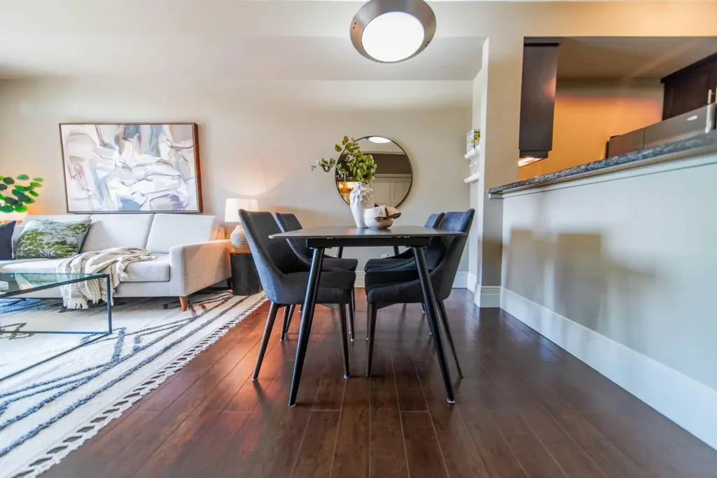 518 33 Street NW Calgary AB T2N2W4