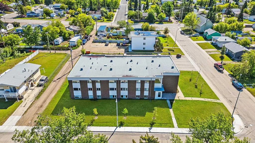 9656 Hillcrest Drive Grande Prairie AB T8V1B1