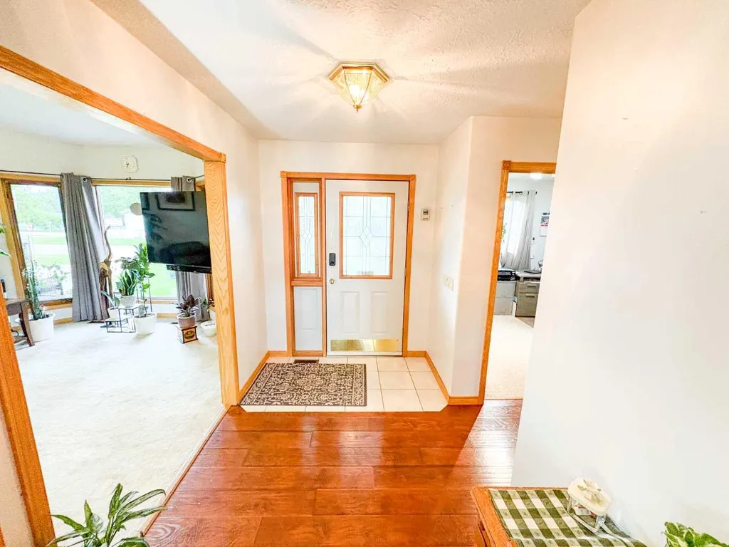 5216 51 Avenue Valleyview AB T4N 4B4