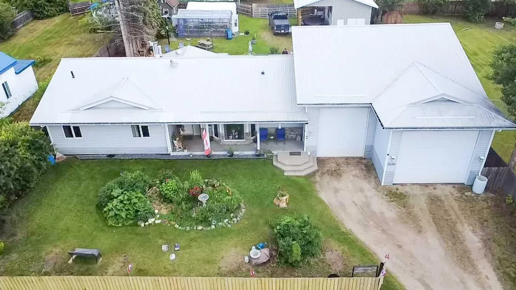 5216 51 Avenue Valleyview AB T4N 4B4