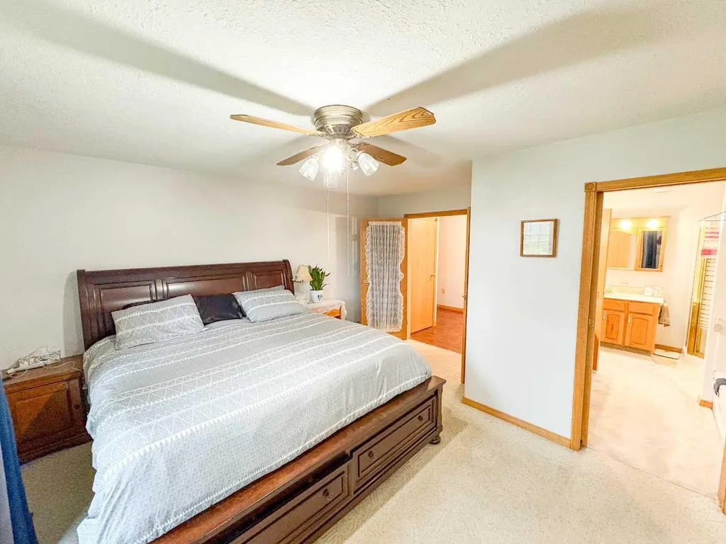 5216 51 Avenue Valleyview AB T4N 4B4
