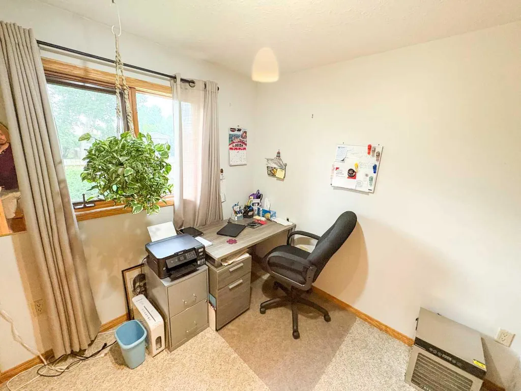 5216 51 Avenue Valleyview AB T4N 4B4