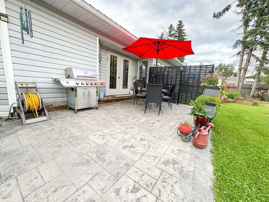 5216 51 Avenue Valleyview AB T4N 4B4