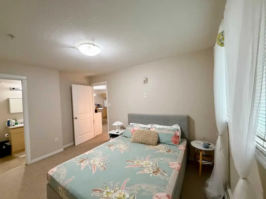 9604 Manning Avenue Fort Mcmurray AB T9H 3M7