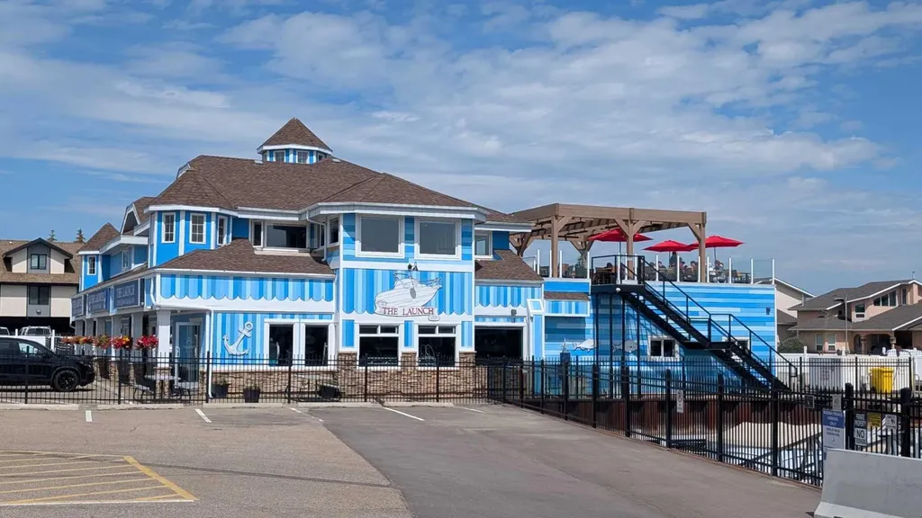 5230 Lakeshore Drive Sylvan Lake AB T4S 1Y9
