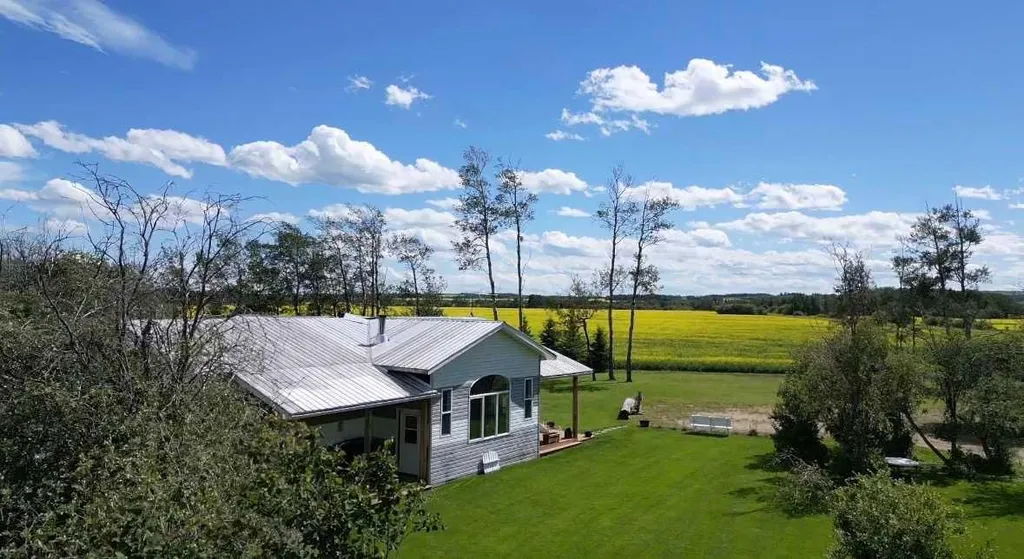 764047 Rge Road 35 Rural Birch Hills County AB T0H 3P0