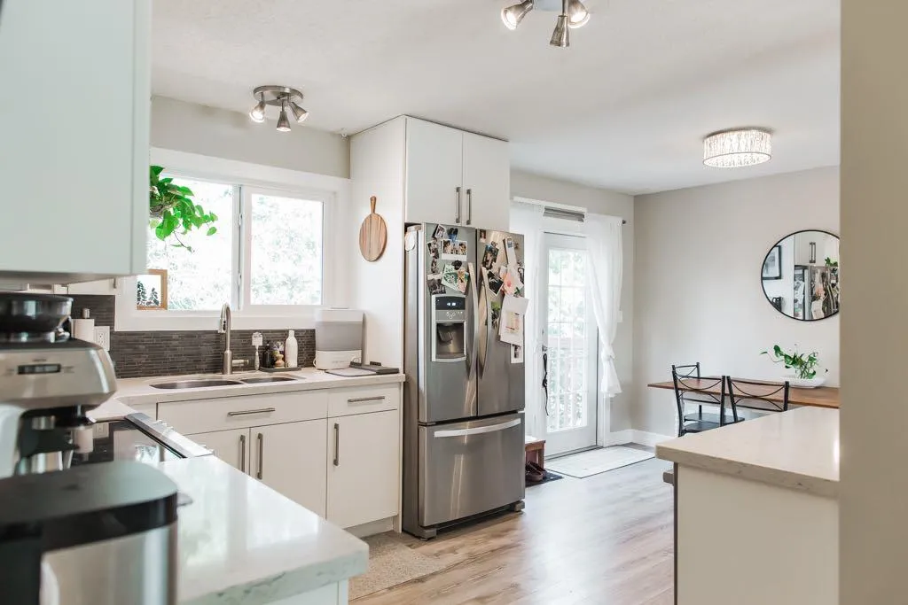 9422 64 Avenue Grande Prairie AB T8W 1B5