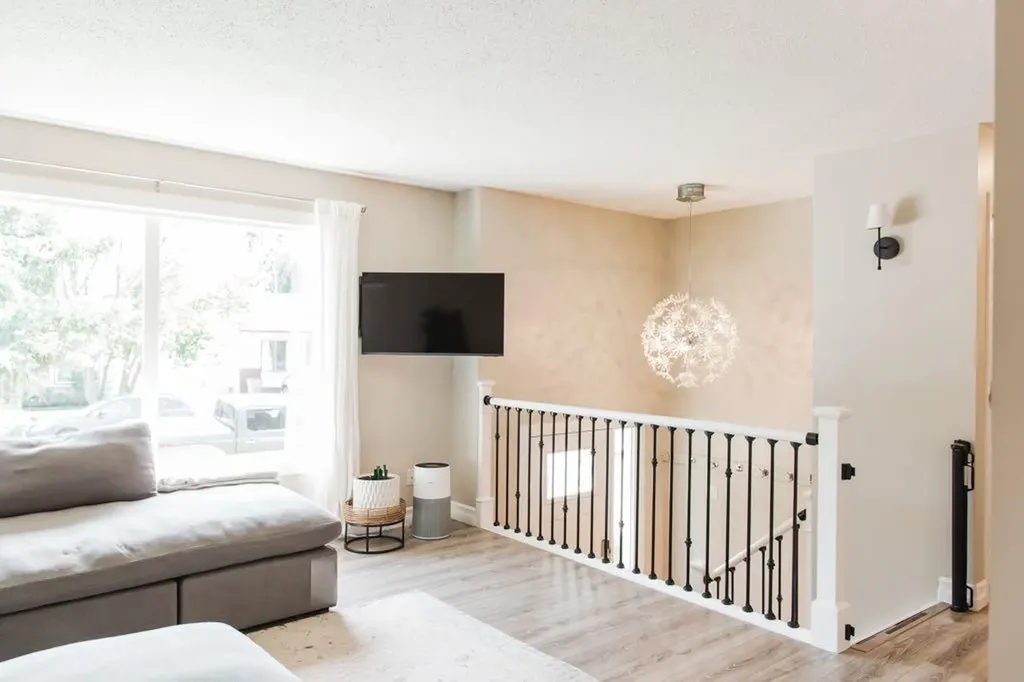 9422 64 Avenue Grande Prairie AB T8W 1B5