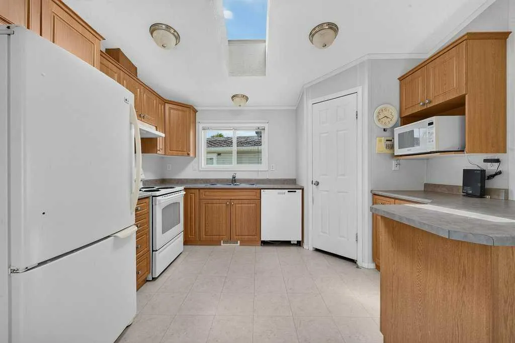206 2 Avenue SE Diamond Valley AB T0L 0H0
