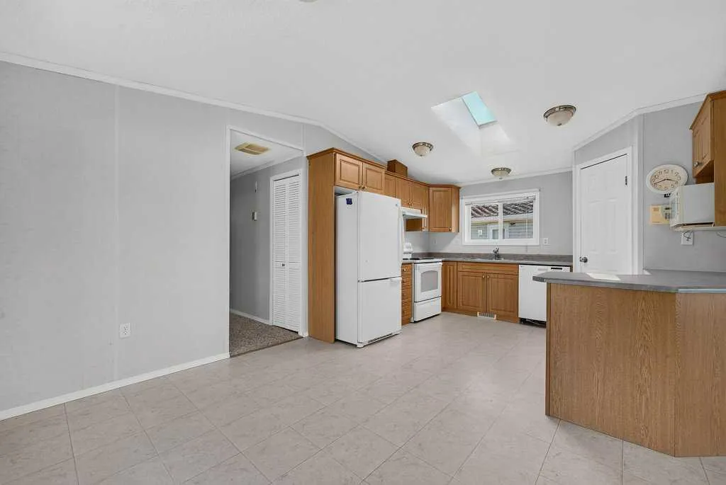 206 2 Avenue SE Diamond Valley AB T0L 0H0