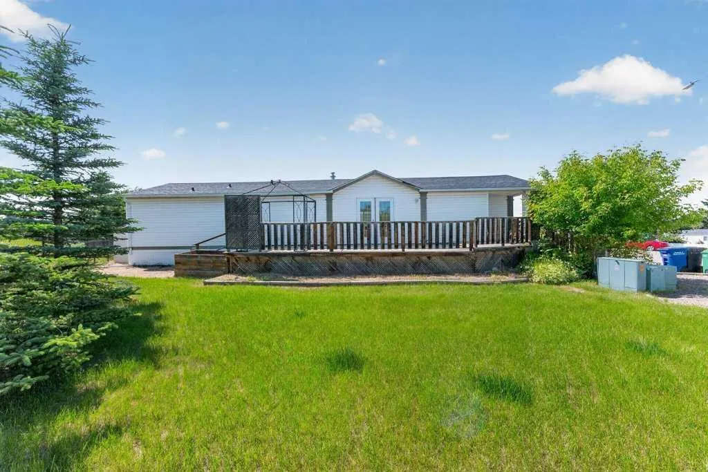 206 2 Avenue SE Diamond Valley AB T0L 0H0
