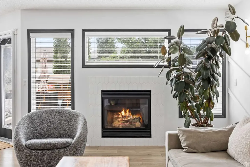 164 Silverado Range Close SW Calgary AB T2X 0C2