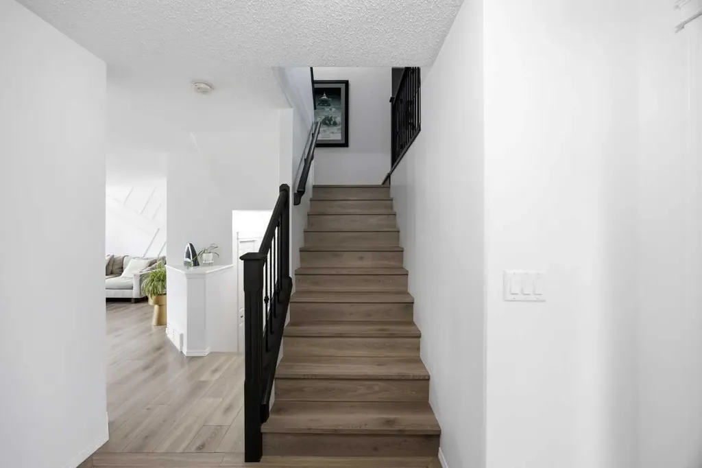 164 Silverado Range Close SW Calgary AB T2X 0C2