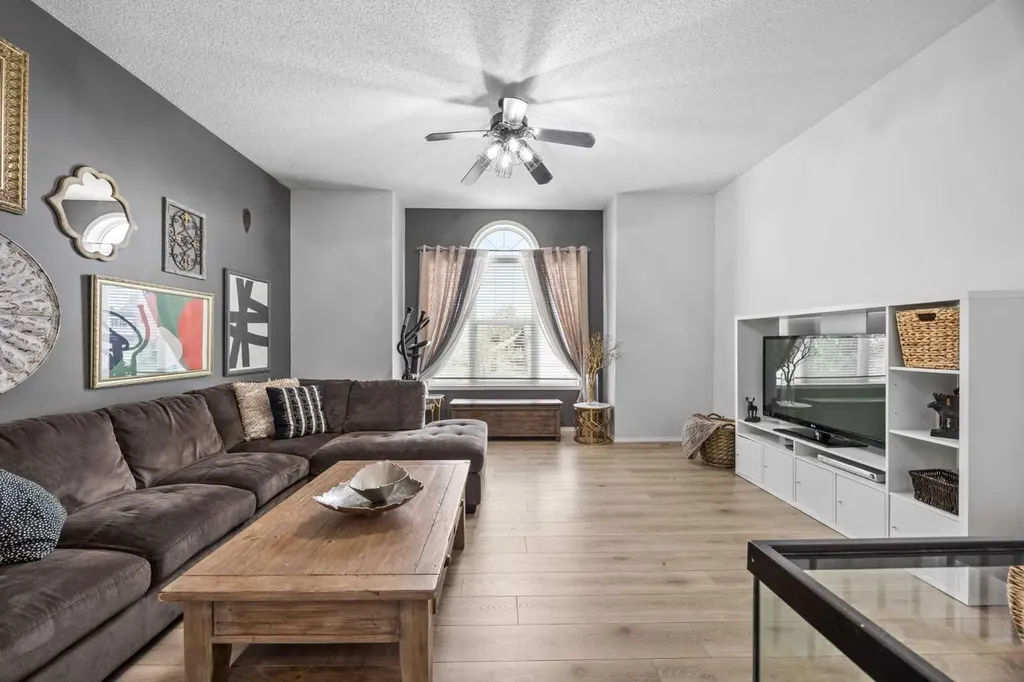 164 Silverado Range Close SW Calgary AB T2X 0C2