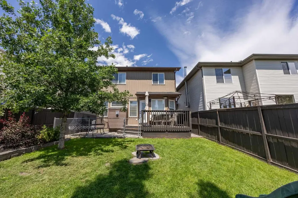 164 Silverado Range Close SW Calgary AB T2X 0C2