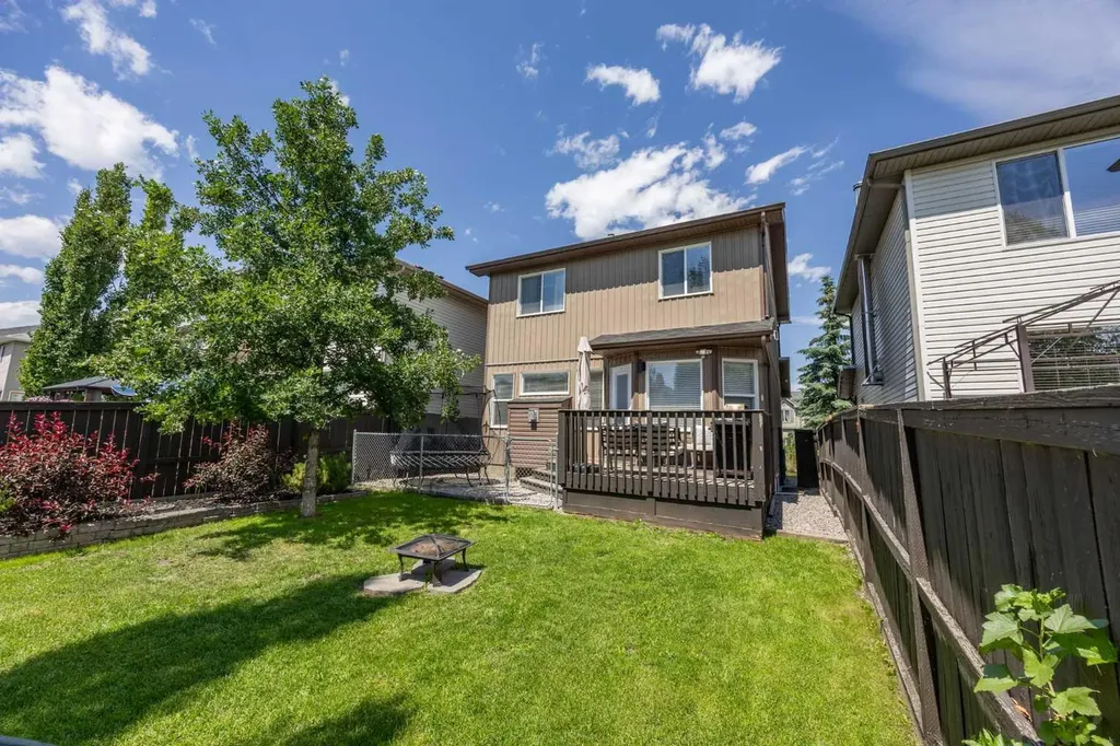 164 Silverado Range Close SW Calgary AB T2X 0C2