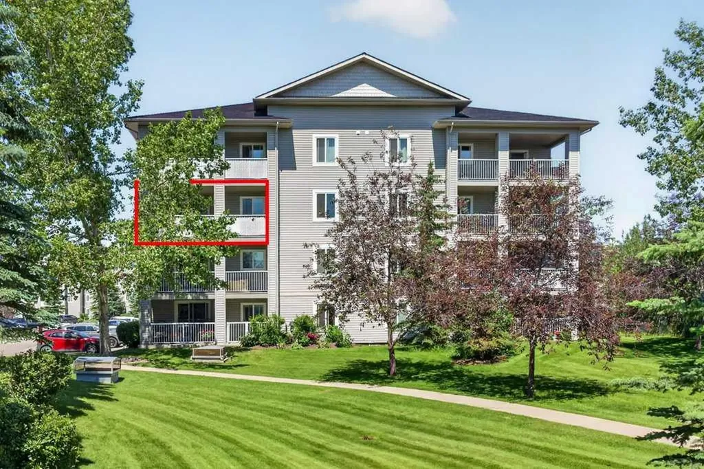 604 8 Street SW Airdrie AB T4B2W4