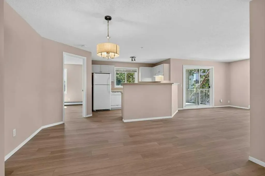 604 8 Street SW Airdrie AB T4B2W4