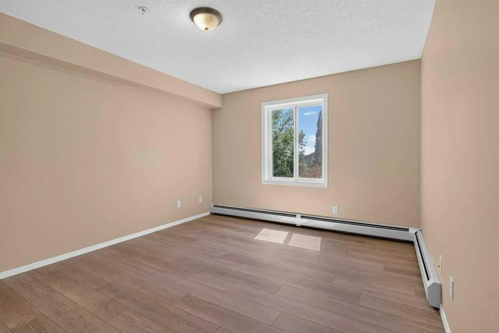 604 8 Street SW Airdrie AB T4B2W4
