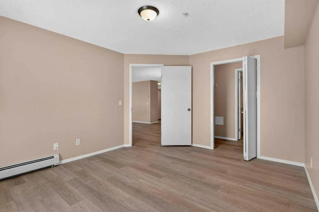 604 8 Street SW Airdrie AB T4B2W4