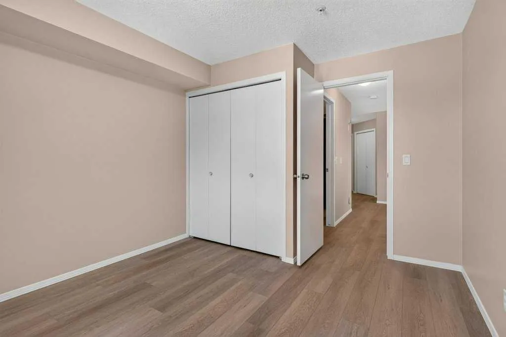 604 8 Street SW Airdrie AB T4B2W4