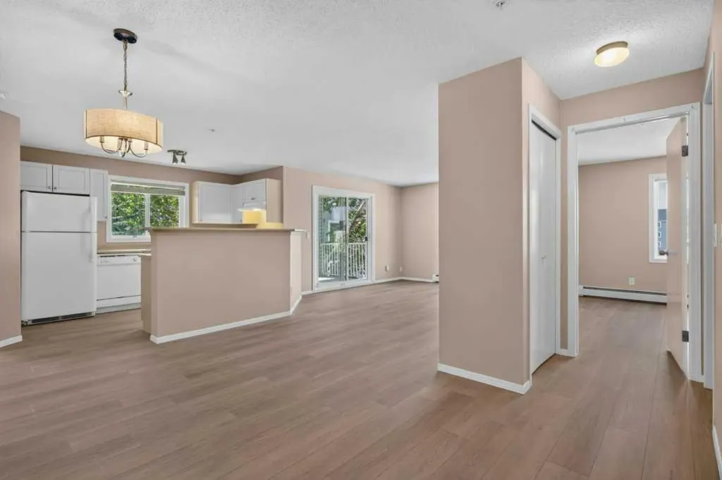 604 8 Street SW Airdrie AB T4B2W4