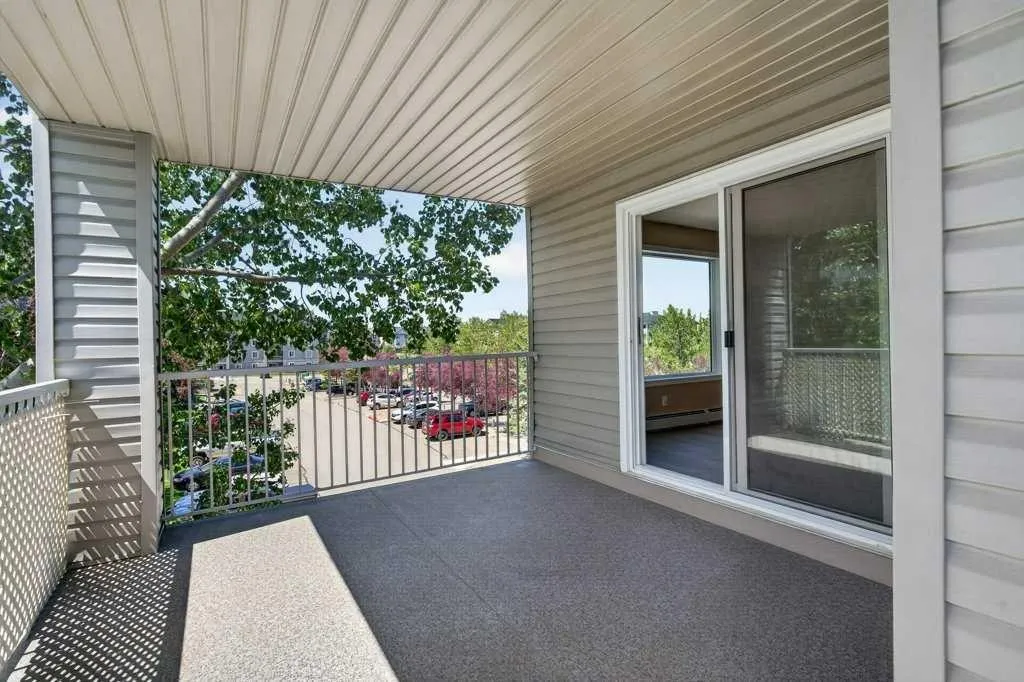 604 8 Street SW Airdrie AB T4B2W4