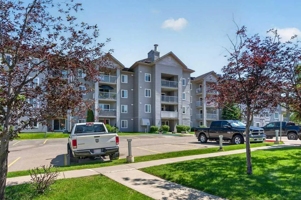 604 8 Street SW Airdrie AB T4B2W4