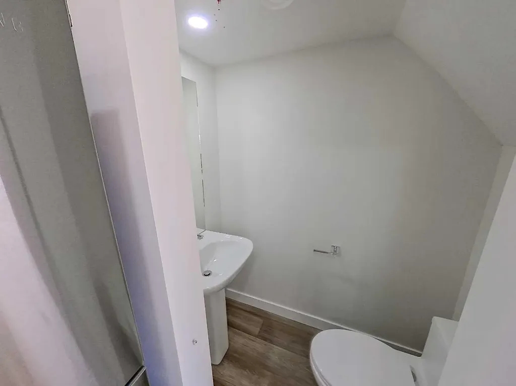 156 Park Street Cochrane AB T4C 2B8