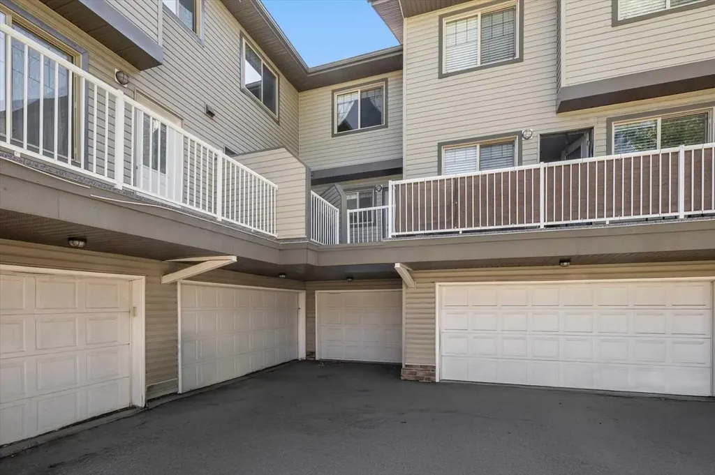168 153 Avenue SE Calgary AB T2X 3X6
